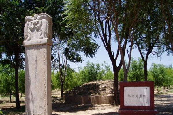 纪晓岚故居遗址和墓地