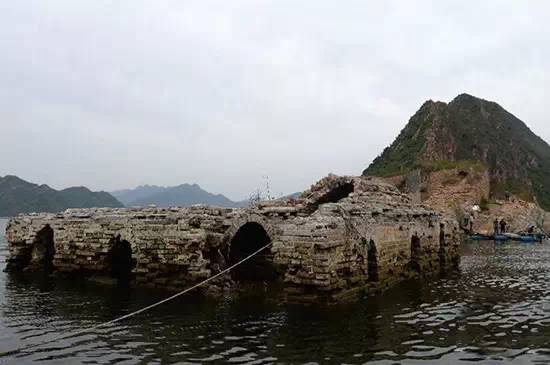 喜峰口水下长城