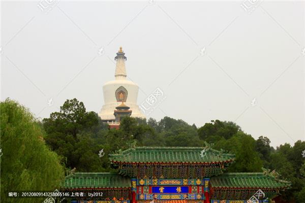 北海公园白塔