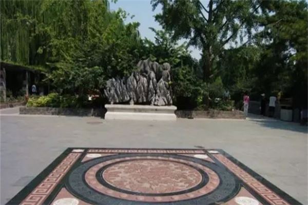 唐天际将军故居