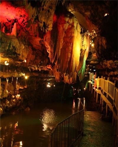 小南海和大佛洞