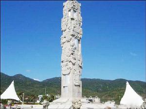 亚龙湾中心广场