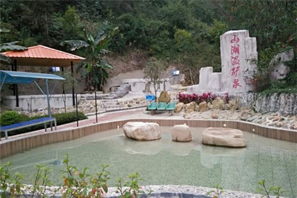 三岳温泉休闲度假区